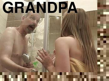 bañando, papá, cuatro-patas, mayor, coño-pussy, babes, mamada, chorro-de-corrida, besando, dad-girl