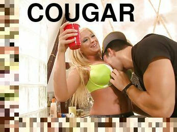 Premium blonde cougar fitted with the right inches in the right holes