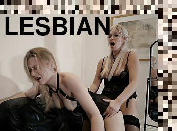 Lesbian Strapon Fun With My Bestie :)