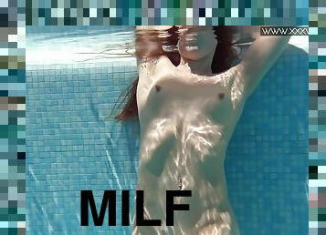 Nicole Pearl - The Most Milf In The World Swimming