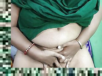 Desi bhabi Sruti peeing herself on the floor