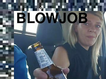 Sweet tinder date &#039;s first blowjob while driving