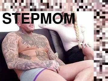 Fit stepmom seduces her daughters chubby friend to fuck