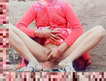 Indian Desi Village saree show finger and Boos masal raha tha robopl