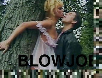 blowjob-seks-dengan-mengisap-penis, penis-besar, jerman, antik, mundur, eropa, mata-uang-euro, jarak-dekat, lubang-anus, erotis