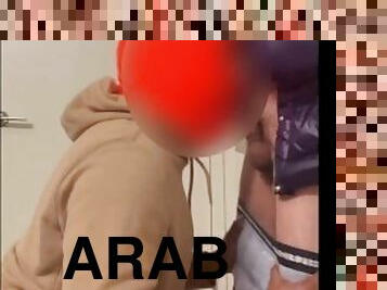 fellation, ejaculation-sur-le-corps, ébène, arabe, travesti, fellation-profonde, black, bâillonnement