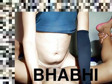 Mast Desi Bhabhi Or Aunty Ki Jabarjast Thukai Chodte Chodte Chut Sookh Gai