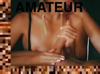 masturbation, amateur, ejaculation-sur-le-corps, ados, branlette, massage, point-de-vue, petite-amie, blonde, petite