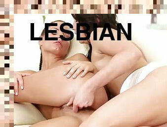 לסבית-lesbian, הארדקור, נשיקות, דילדו, שחרחורת