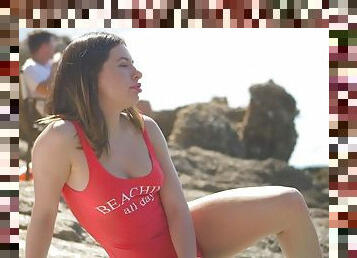 Girl on the beach is fucked by a random guy