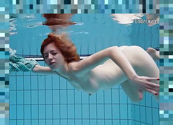 Hottest Underwater Submerged Anetta