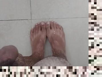 baignade, masturbation, amateur, énorme-bite, gay, branlette, pieds, secousses, horny, douche