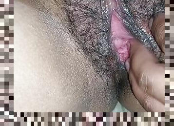 Pussy play sa gf na horny