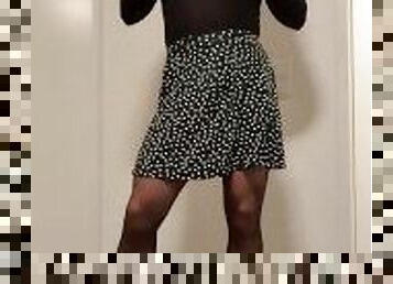 Jerking off in a nice skirt and heels