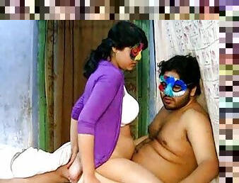 Sexy Indian babe Savita is riding on the dick