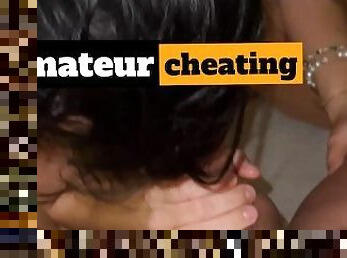 18 Jährige Schlampe betrügt Ihren Freund auf Snapchat Cuckold Sexting