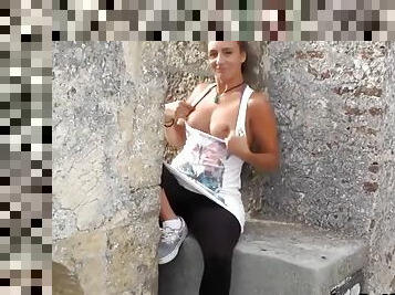 Young Tourist Couple Sex in Public Monuments Voyeur