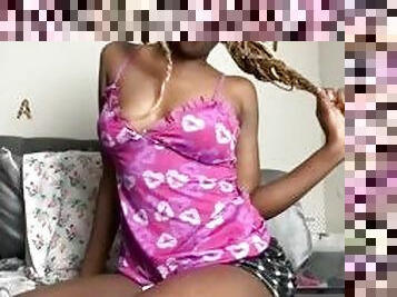 Alliyahalecia 21yearold single ebony mamiii