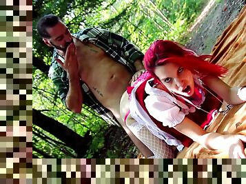 Naughty redhead amazes with insane moves during outdoor woods fuck