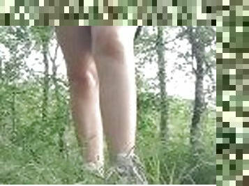 cul, gros-nichons, masturbation, public, amateur, ados, point-de-vue, solo, forêt, exhibitionniste