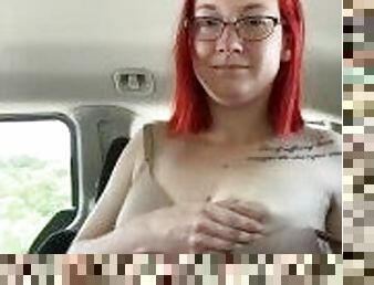 masturbation, orgasme, public, chatte-pussy, amateur, milf, doigtage, voiture, solo, tatouage