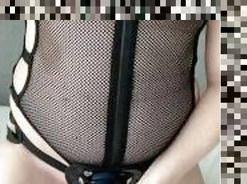 gode-ceinture, amateur, milf, jouet, maman, lingerie, solo, maîtresse, cougar, femme-dominatrice