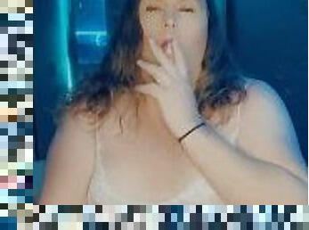 amador, transsexual-tranny, sozinho, fumando