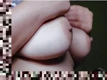 Safadinha Exibindo seus Peitos breasts