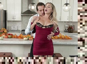 Hot Thanksgiving Fuck With Busty Blonde Kayley Gunner - S14:E8